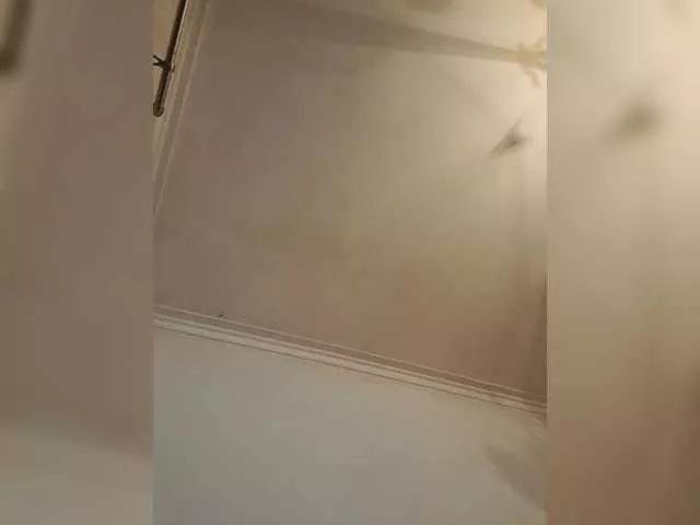 YaraHotCandy from BongaCams