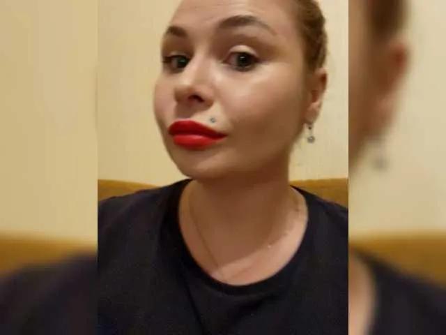 YourFunnyBlondiee from BongaCams is Freechat