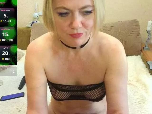 YourXQueen from BongaCams is Freechat