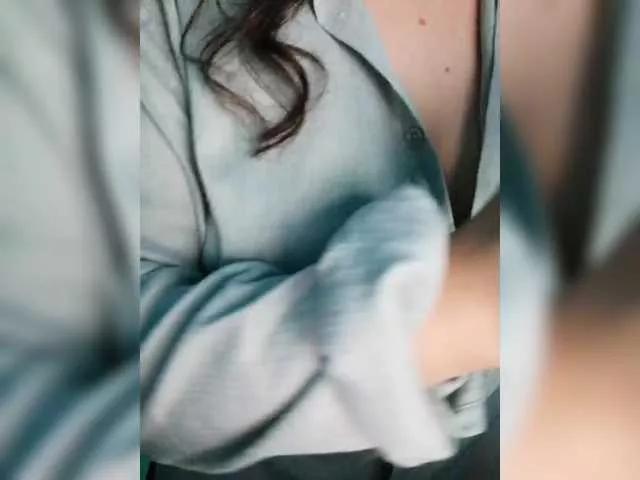 Yulua1285 from BongaCams