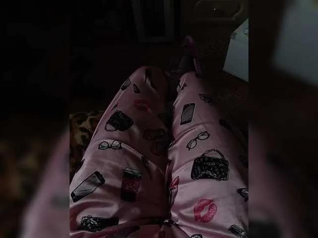 ZaraSss from BongaCams