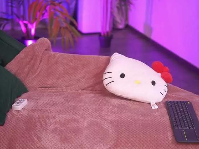 ZennySings from BongaCams