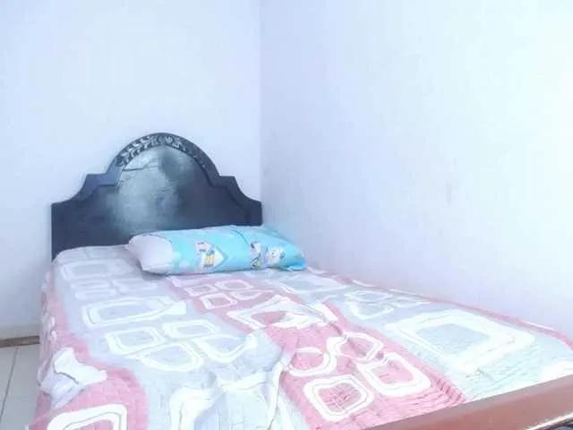 Zoe-Monroe from BongaCams is Freechat