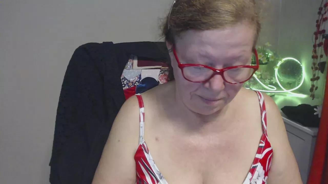 adele69sexy from Cam4 is Freechat