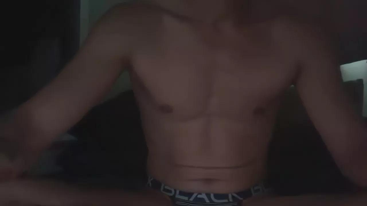 babyboyeatfing1 from Cam4