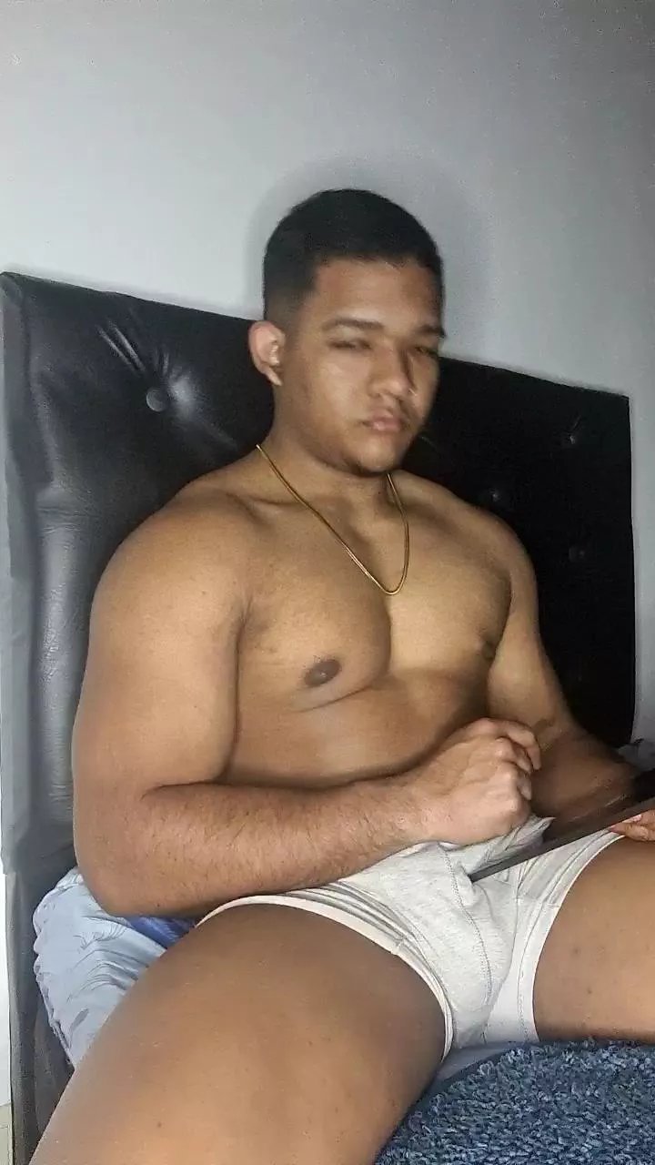 Caballerozodi on Cam4 