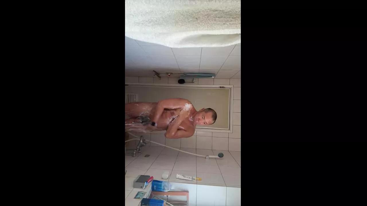 Chih555 from Cam4