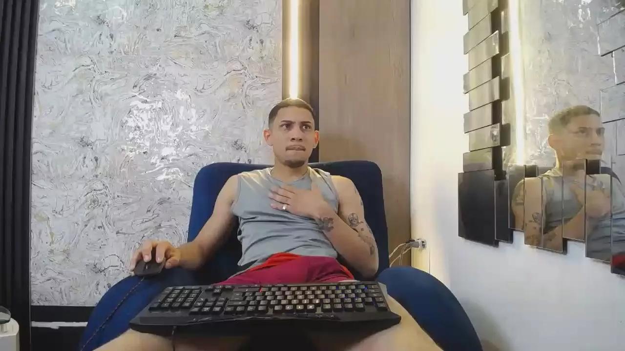 Darren_darkk from Cam4