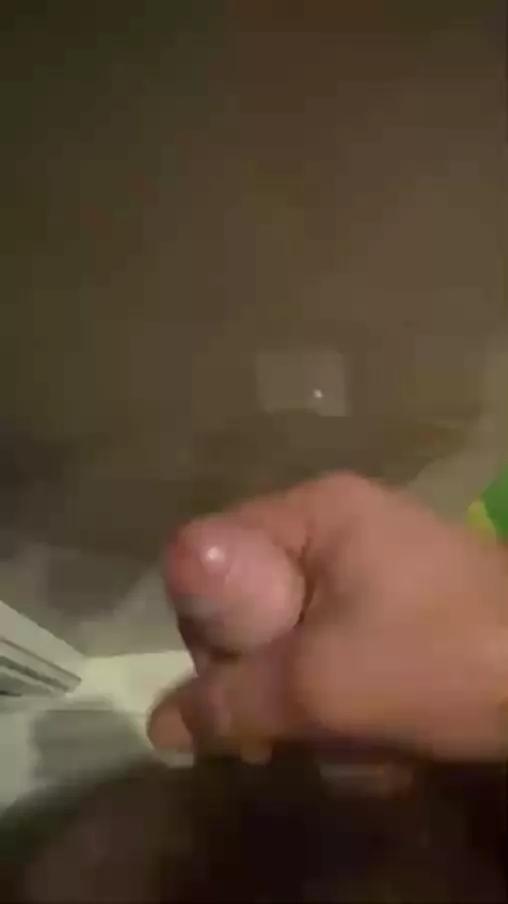 genny182 from Cam4