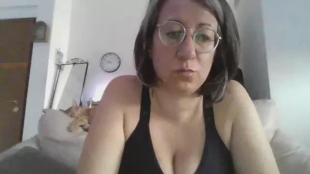 ginnygi from Cam4