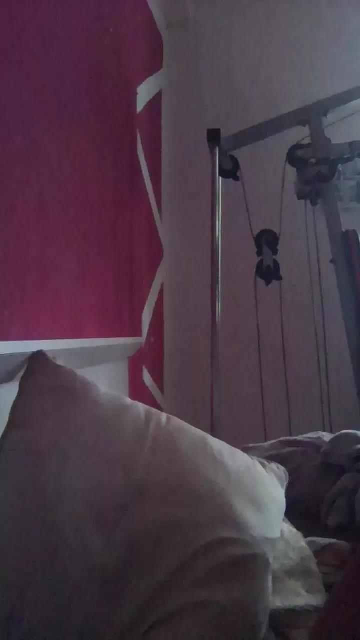 Hotti00 from Cam4