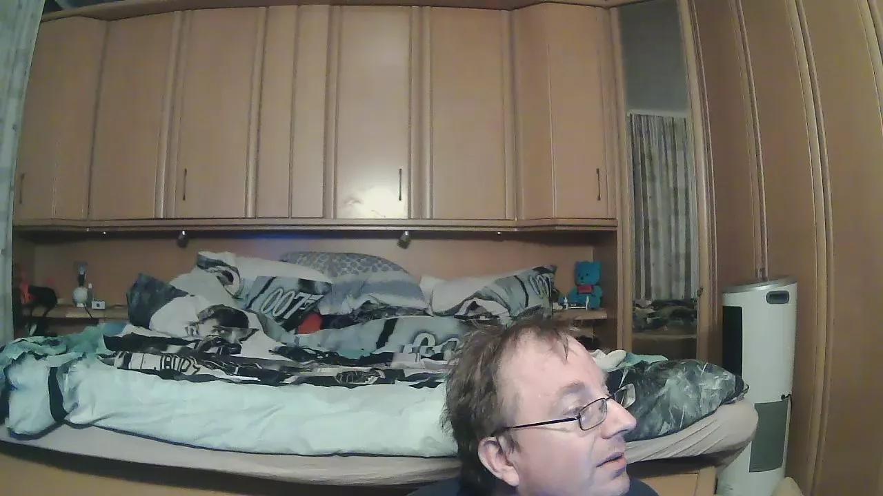 hotwife2026 on Cam4
