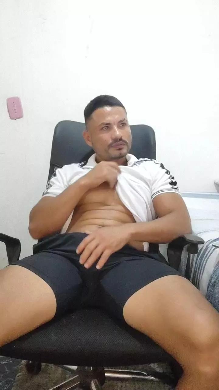 kllayton from Cam4