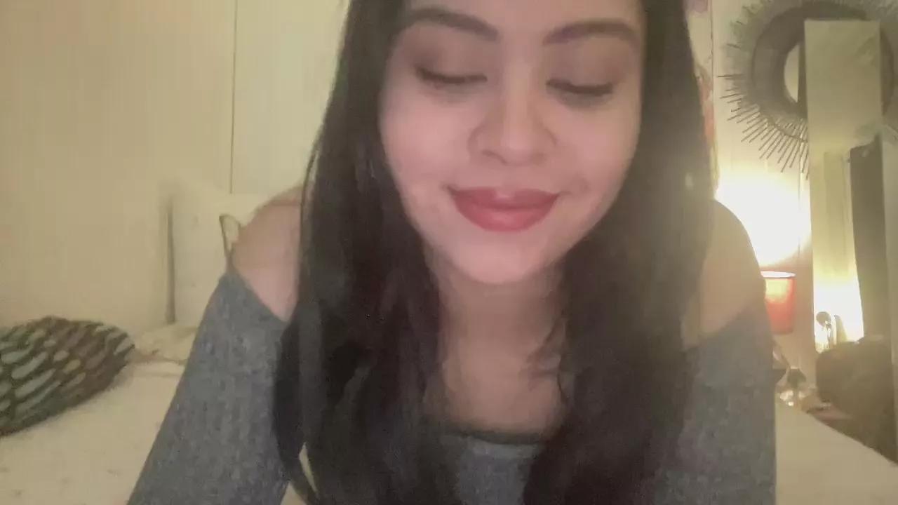 l_au_ra from Cam4 is Freechat