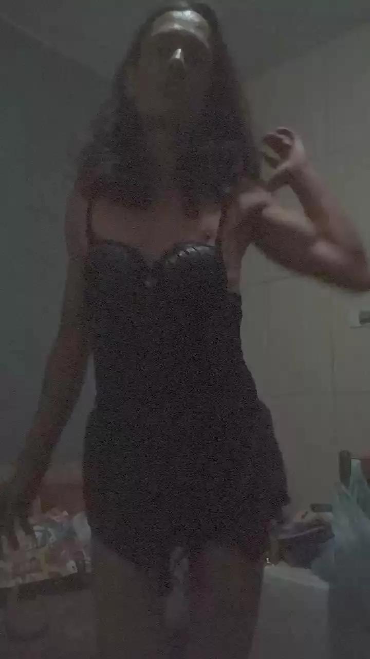 LittleDoll24 from Cam4