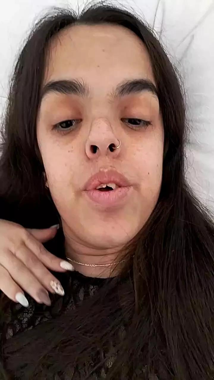 Littleegirl69 from Cam4