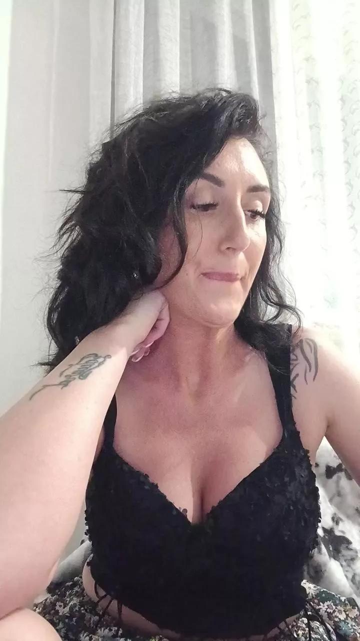 Lola05love webcams show profile image 