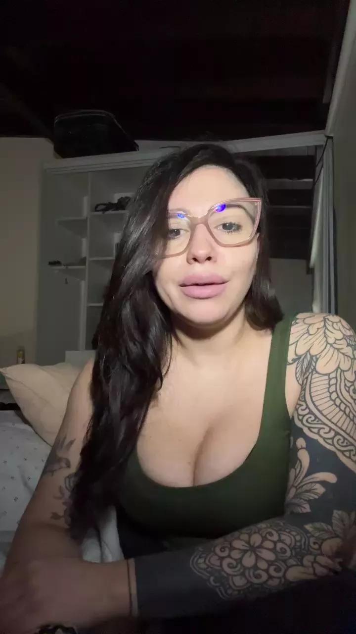 Lucisferxxx from Cam4 is Freechat