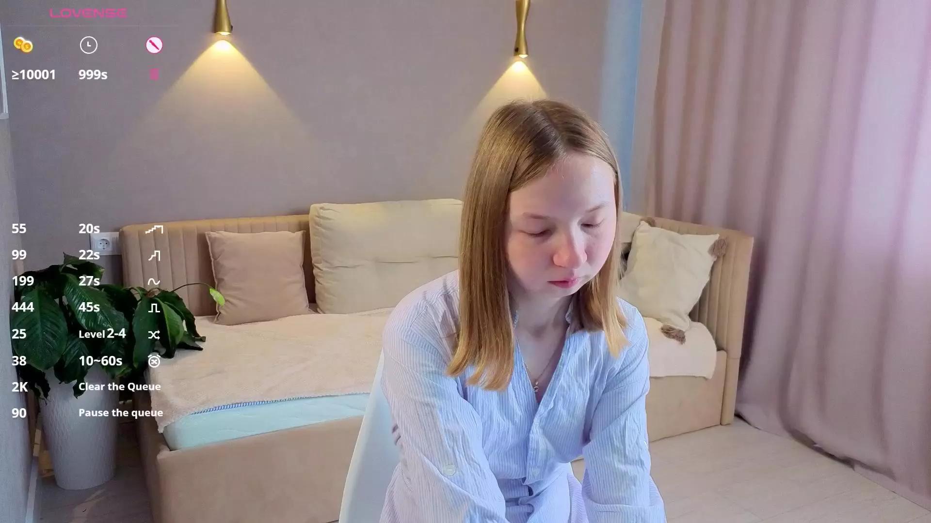 LuluLight from Cam4