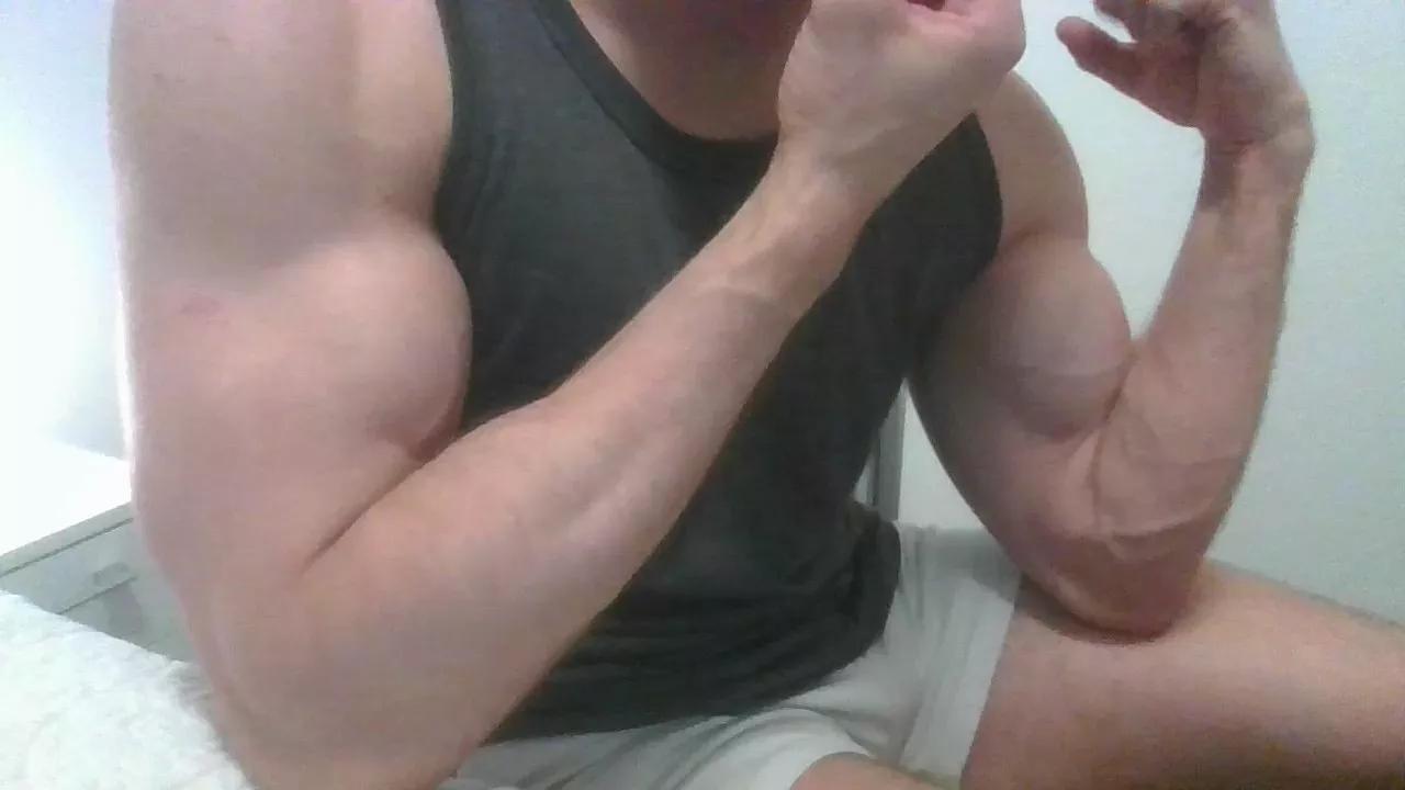 Matteozin from Cam4