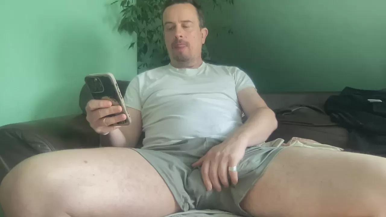 Mattgarr05 from Cam4