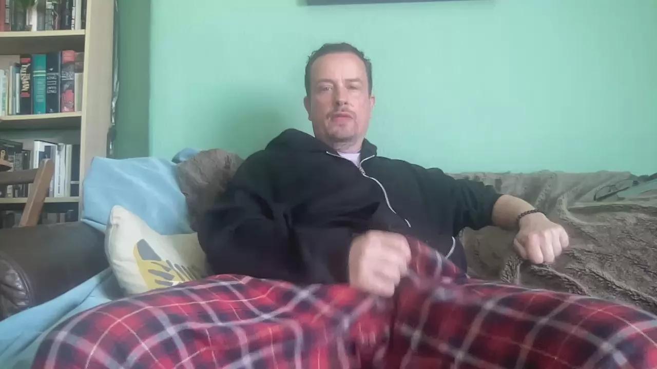 Mattgarr05 from Cam4