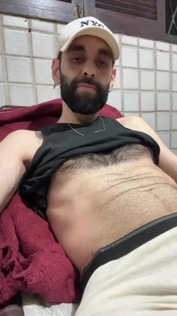 O32334807 from Cam4