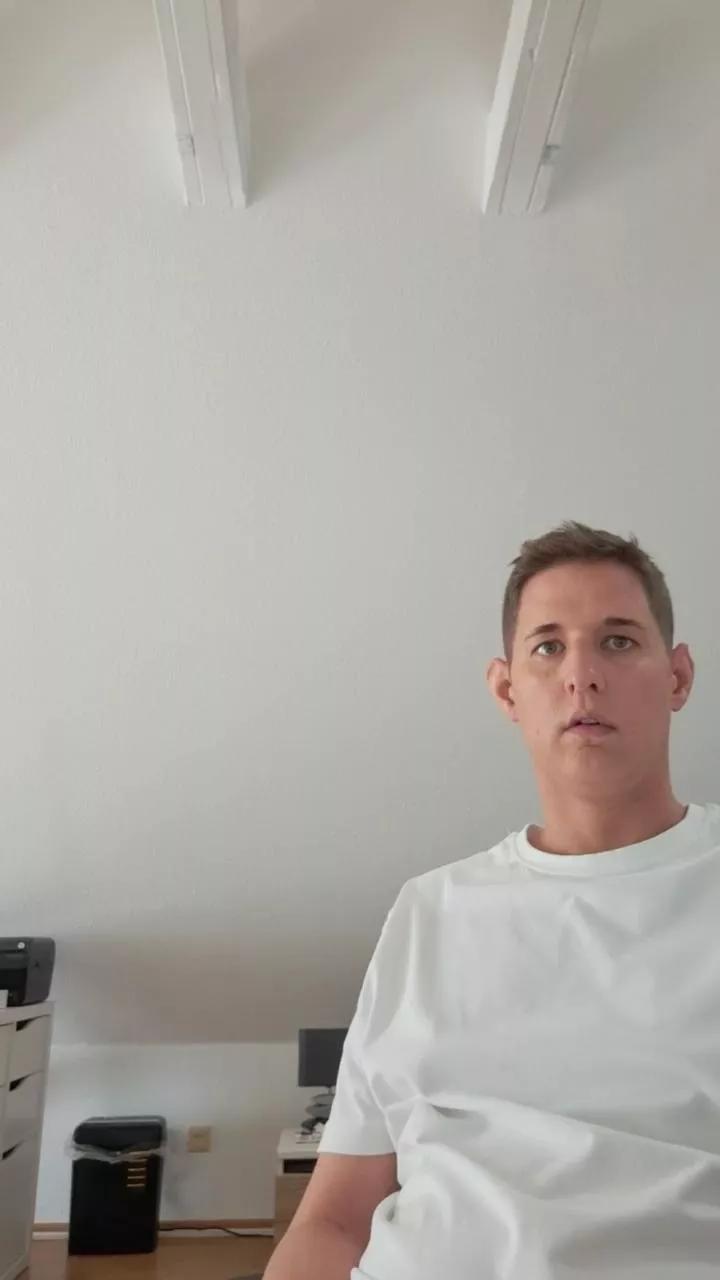olli_36 from Cam4