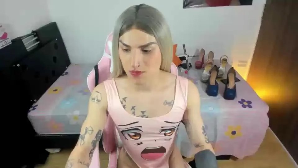 QueenRamona_Hot on Cam4 