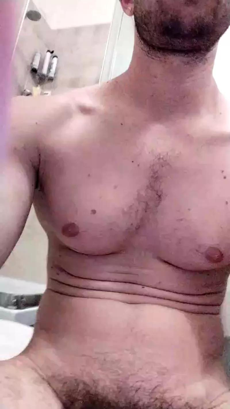 riccardoyeah from Cam4