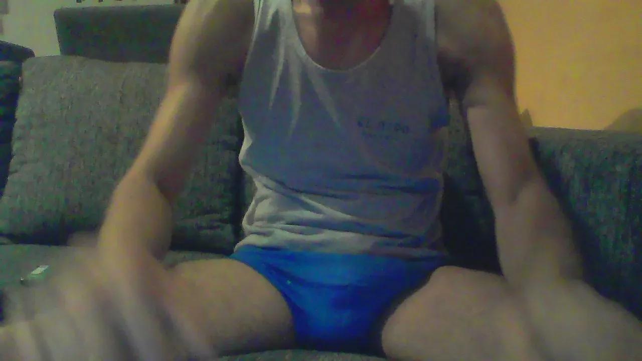 robrtttt_Por from Cam4