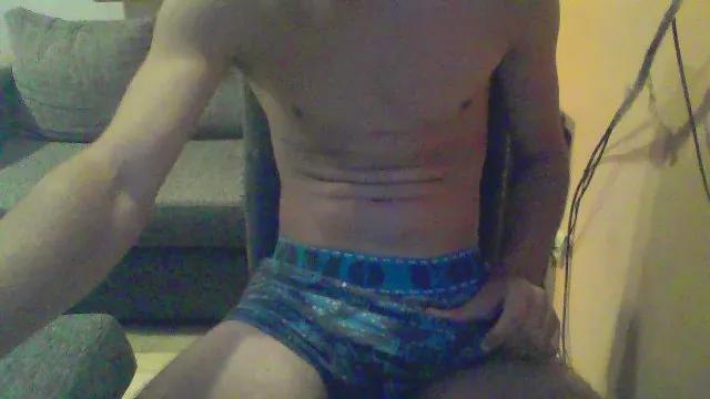 robrtttt_Por from Cam4