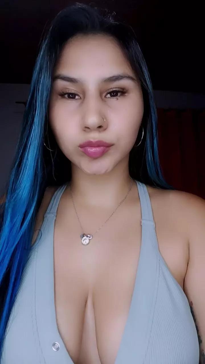 sara_jonnes from Cam4