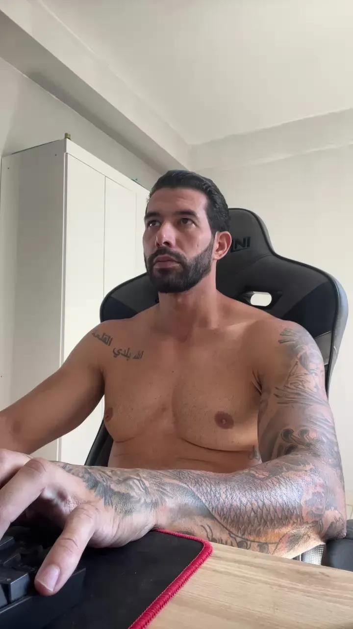 Saradoalto23 from Cam4