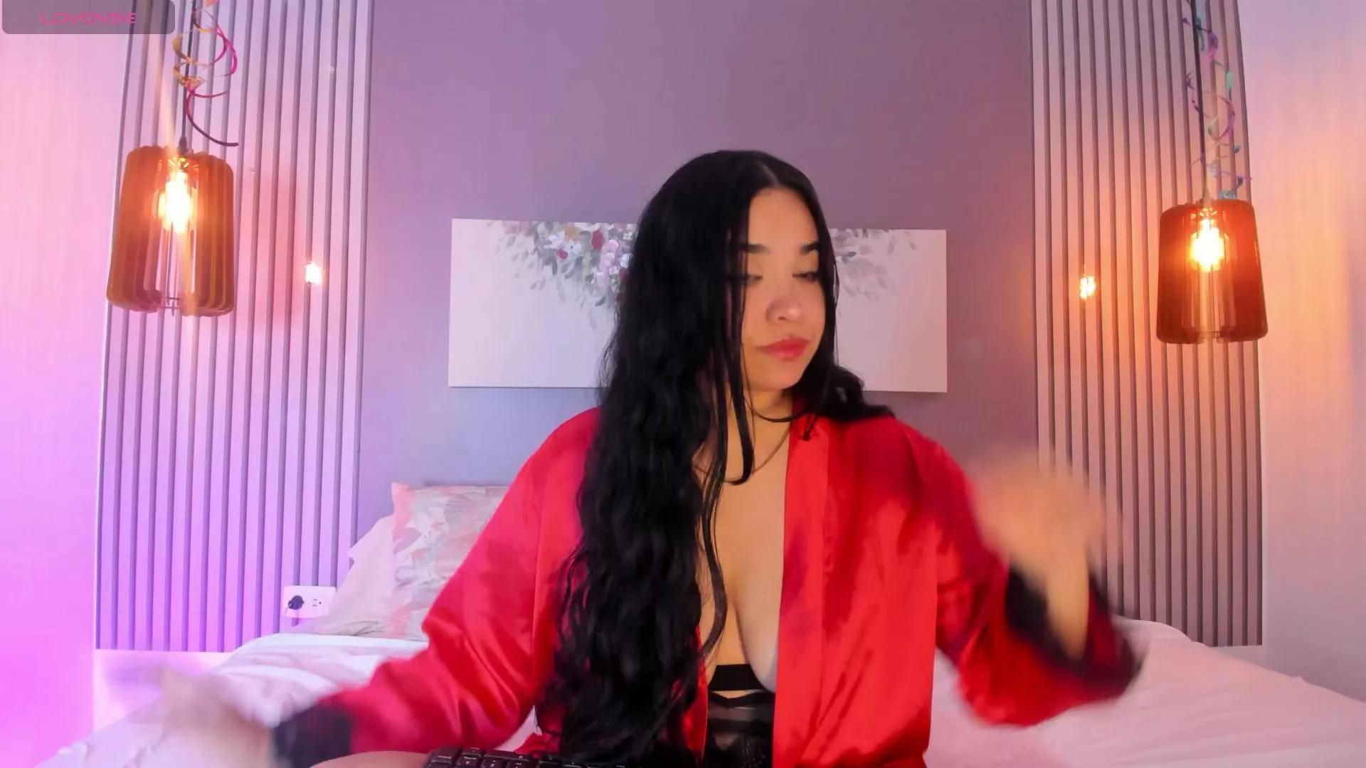 sarascoot_ from Cam4