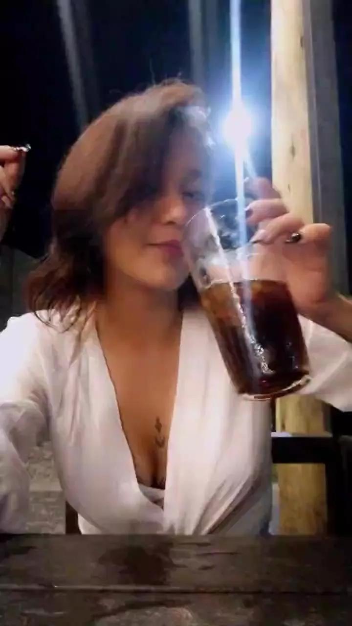 Sashmoon420 from Cam4