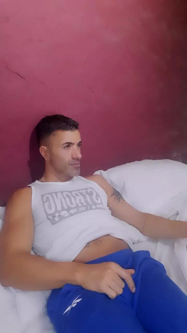 Tazzmania from Cam4
