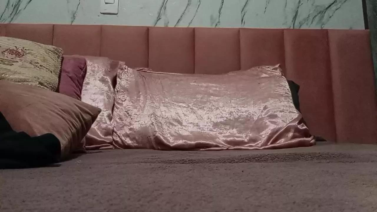 Teles702 from Cam4