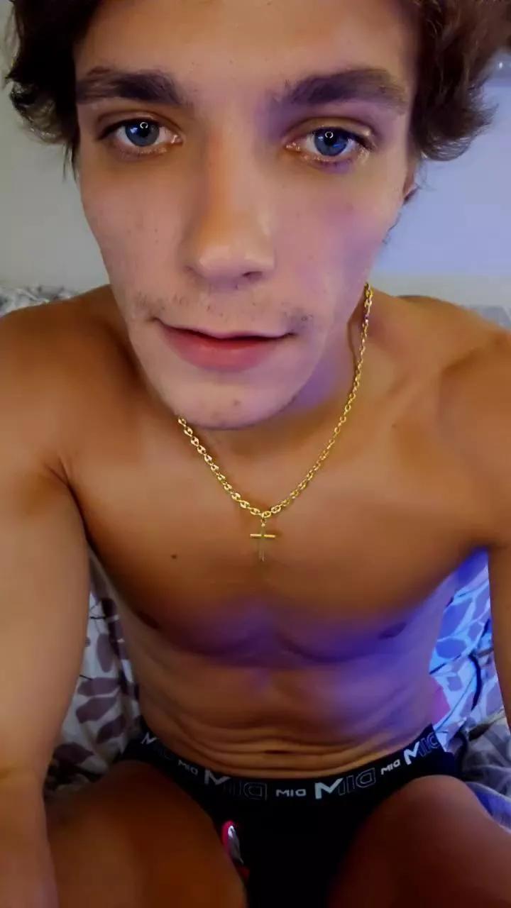 tentationdivine from Cam4