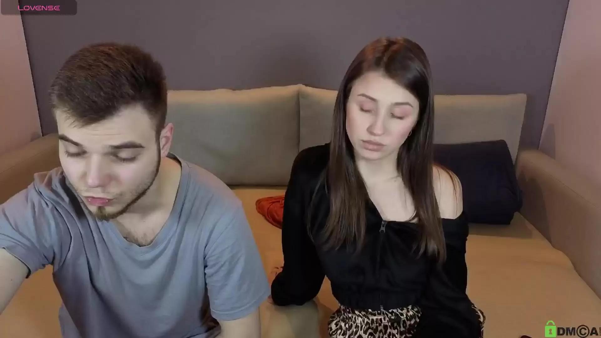 VikkiAndGeorge from Cam4