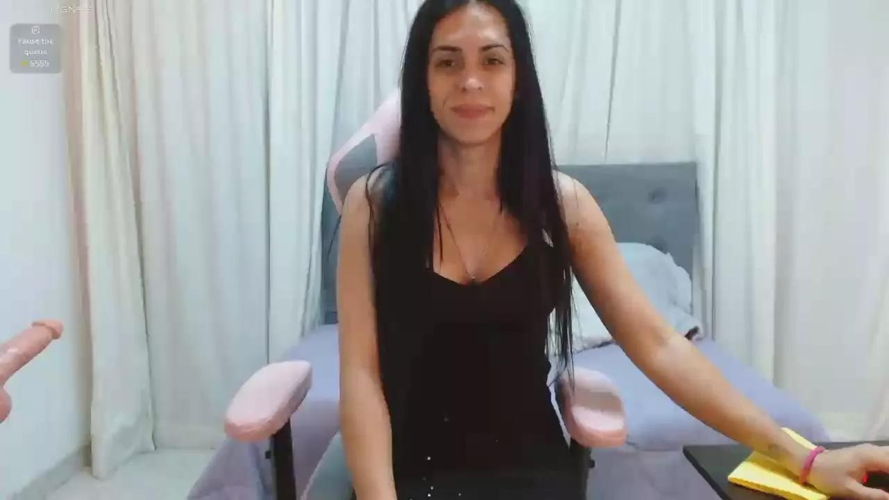 VittoriaLmbrdi from Cam4