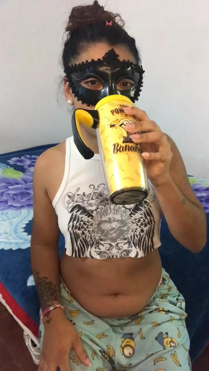 Xxxcubana3 webcams show profile image 