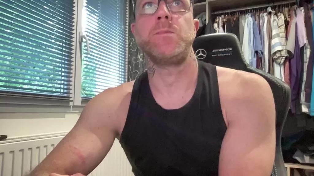 Xxxironggxxx webcams show profile image 