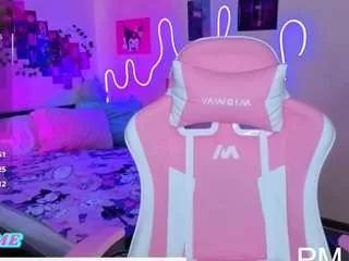 bunnyoflovess from CamSoda