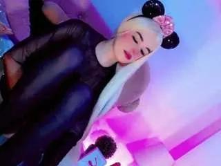 evaamooree from CamSoda