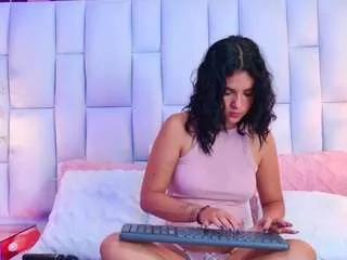 irisross from CamSoda