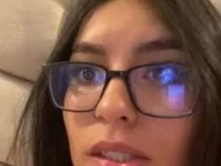 layla-nicols on CamSoda