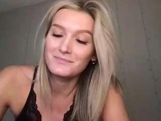 nancy-babe20 from CamSoda