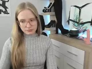 nancystar on CamSoda 
