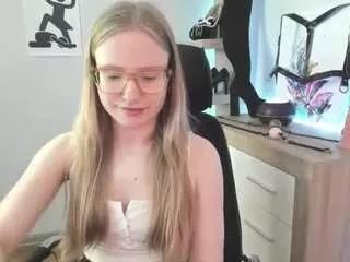 nancystar on CamSoda 
